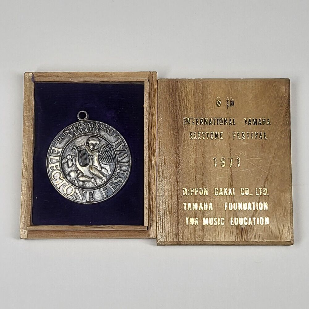 1971 8th International Yamaha Electone Festival Medal Pendant w/Box Vintage